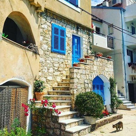 Apartments Lighthouse Baska  Bagian luar foto