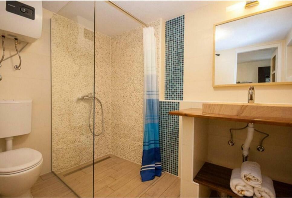 Apartments Lighthouse Baska  Bagian luar foto