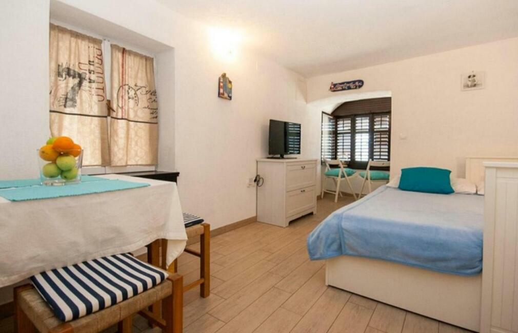 Apartments Lighthouse Baska  Bagian luar foto